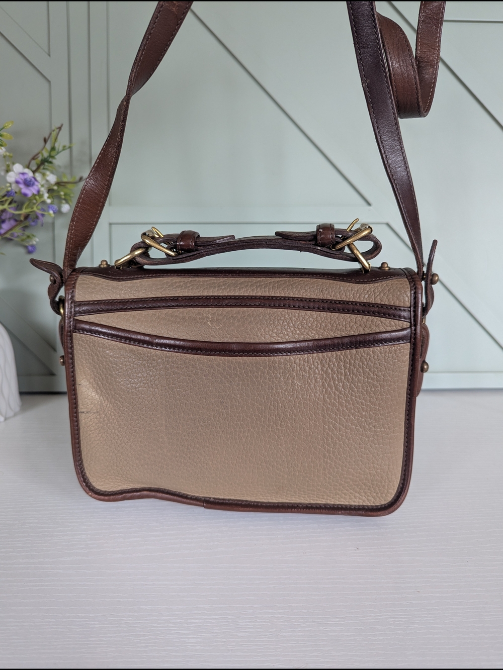 vintage Dooney & Bourke All- Weather Leather (AWL) Carrier Bag - Picture 5 of 14